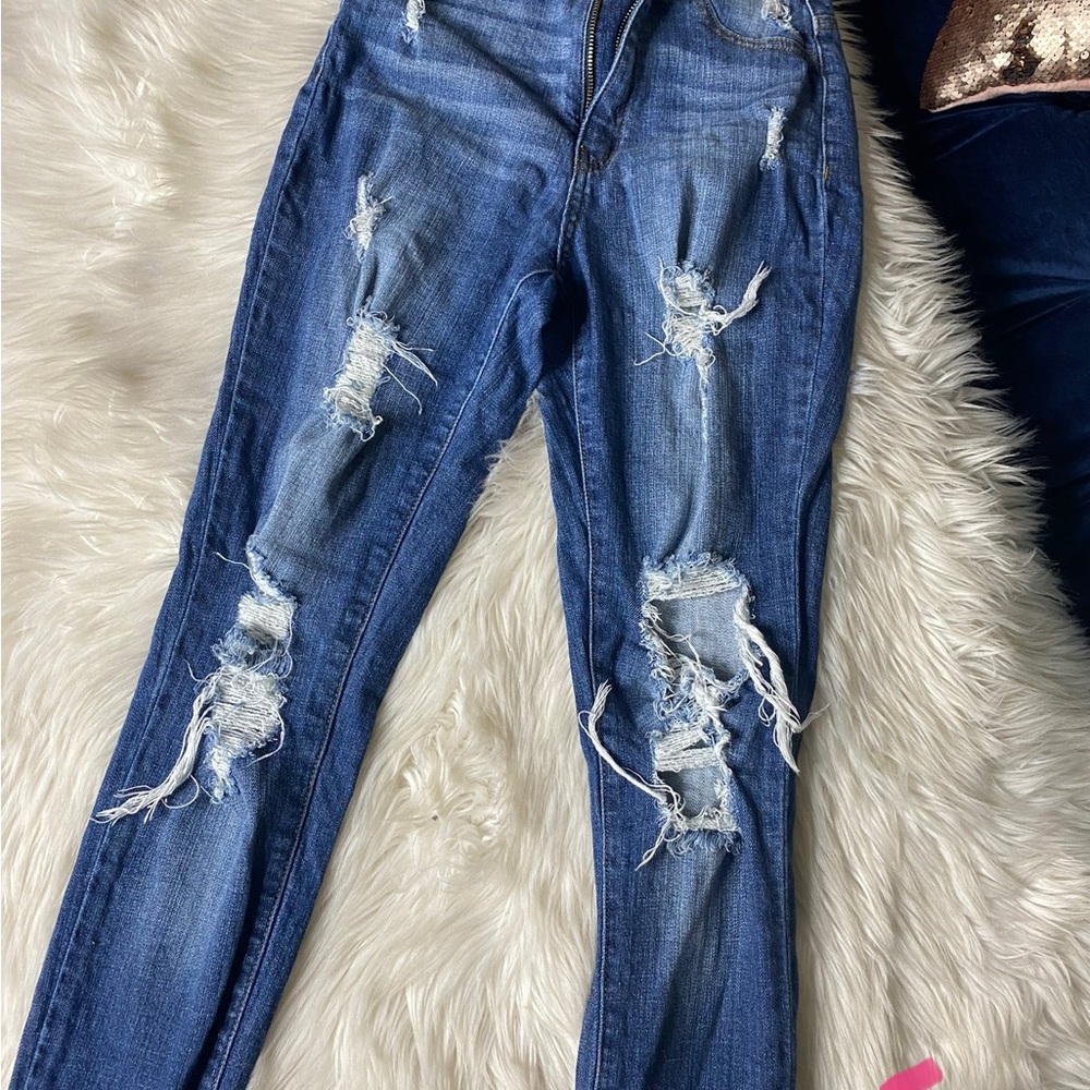 Ripped jeans